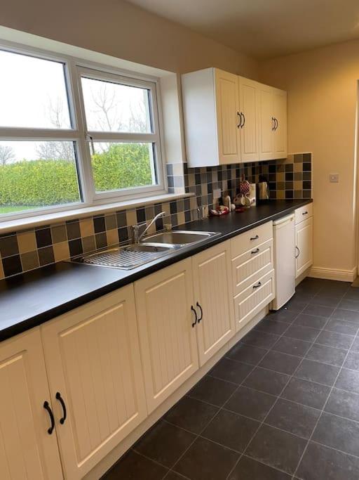 Breathnach Cottage Annex Knockleagha Ballina F26 D7E2 מראה חיצוני תמונה